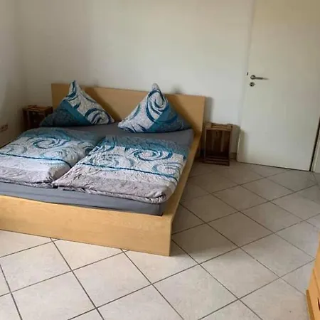 140m² Mit 4 Schlafzimmern Fur 12 Personen Woerrstadt